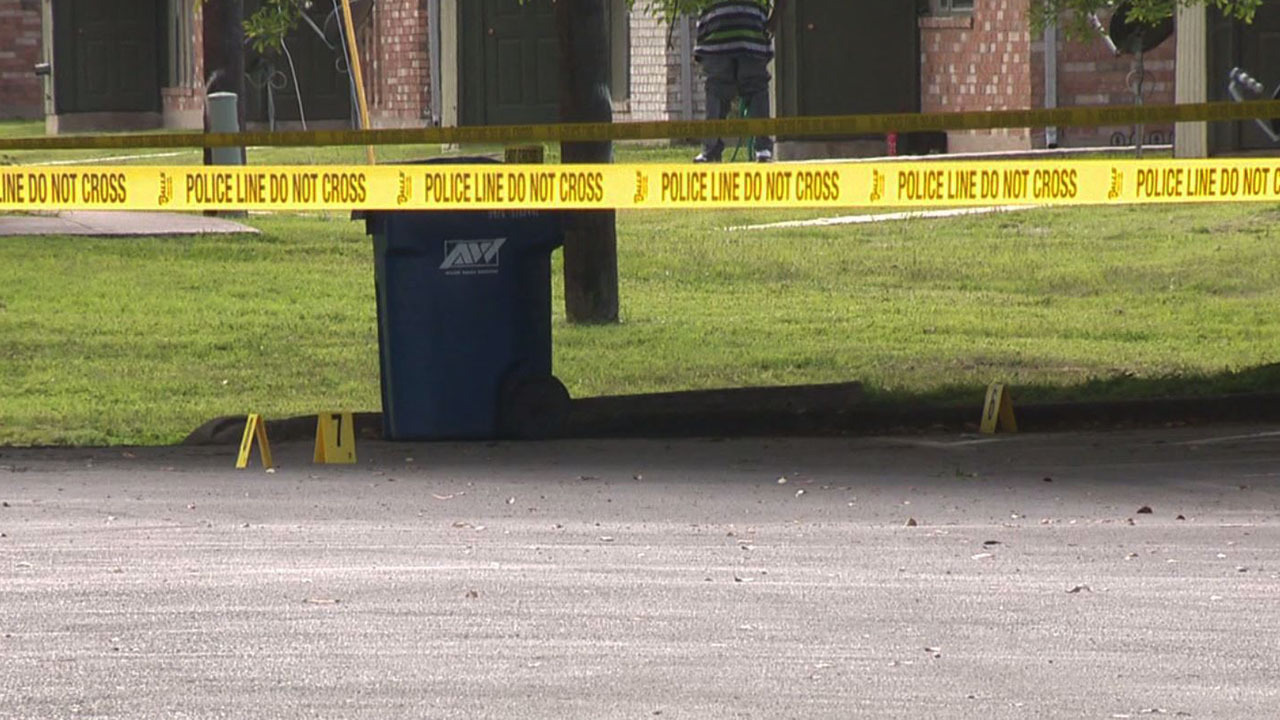 Kirby PD 3 people shot, police at multiple crime scene locations